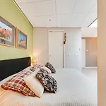 Alluring In With Terrace, Garden And Bbq Apartment *