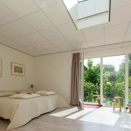 Apartment Alluring In With Terrace Garden&bbq