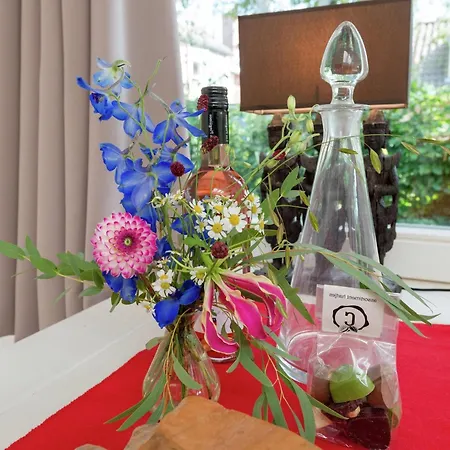 Apartment Alluring In With Terrace Garden&bbq *