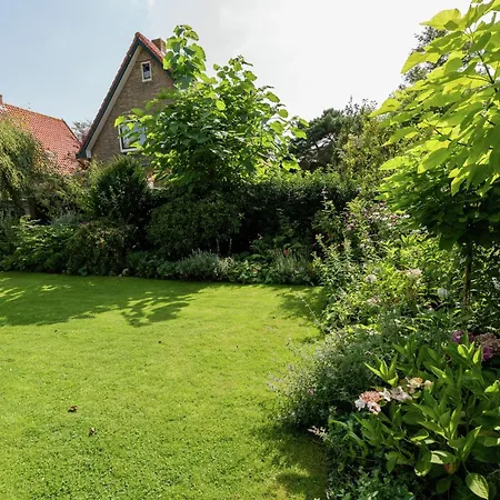 Apartament Alluring In With Terrace, Garden And Bbq