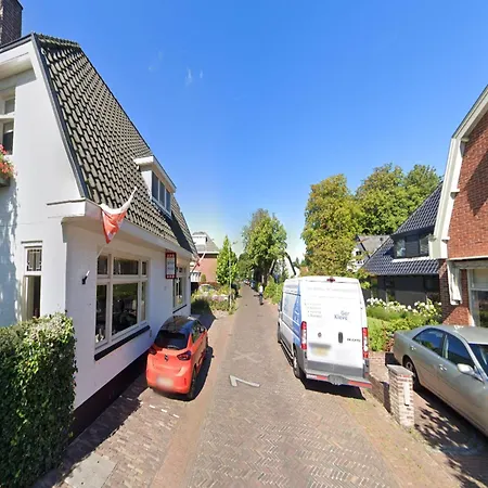 Alluring In With Terrace, Garden And Bbq Appartement Bergen